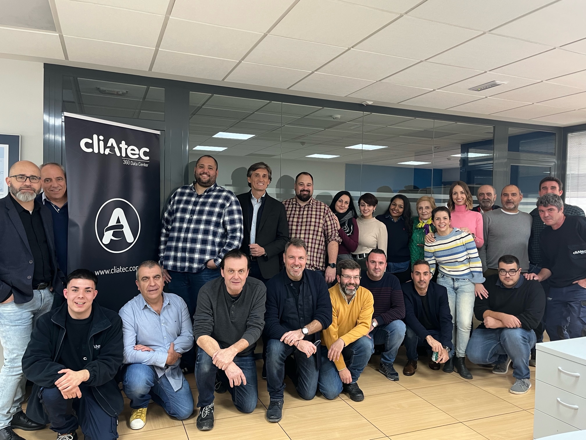 Equipo CliAtec celebrando nuevo año